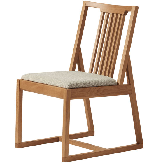 HINOTO CHAIR